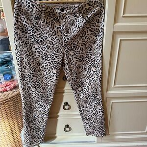 Chicos Leopard Print Pants so slimming girlfriend slim leg ankle pants size 1